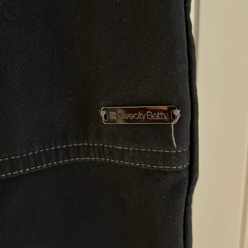 Sweaty Betty Velma Black Ankle Length Pants - Picture 4 of 7